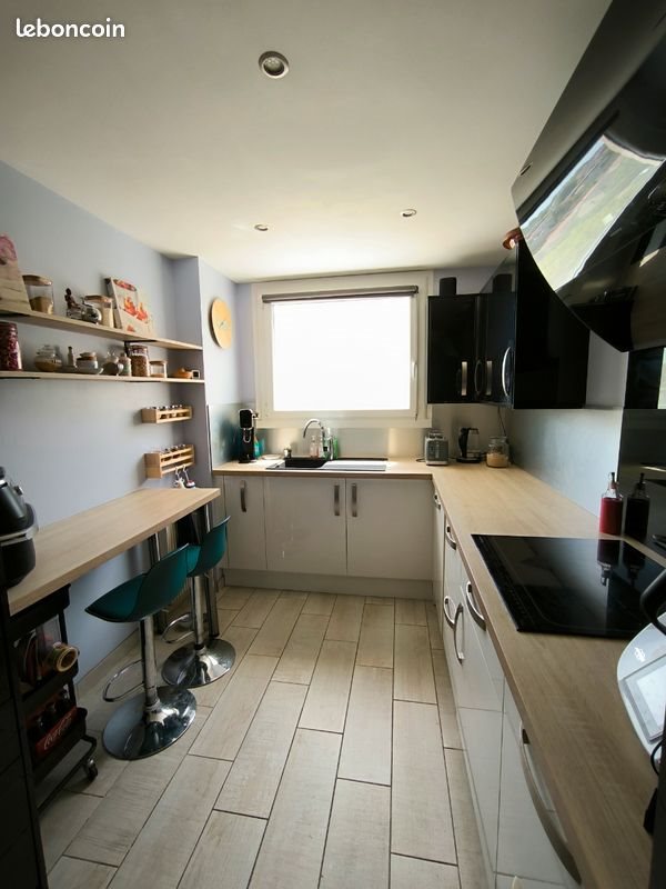 Appartement à vendre, 64m², Pierre-Bénite