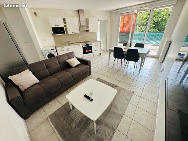 Appartement à louer, 45m², Vaulx-en-Velin