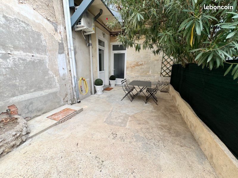 Appartement à louer, 25m², Nîmes