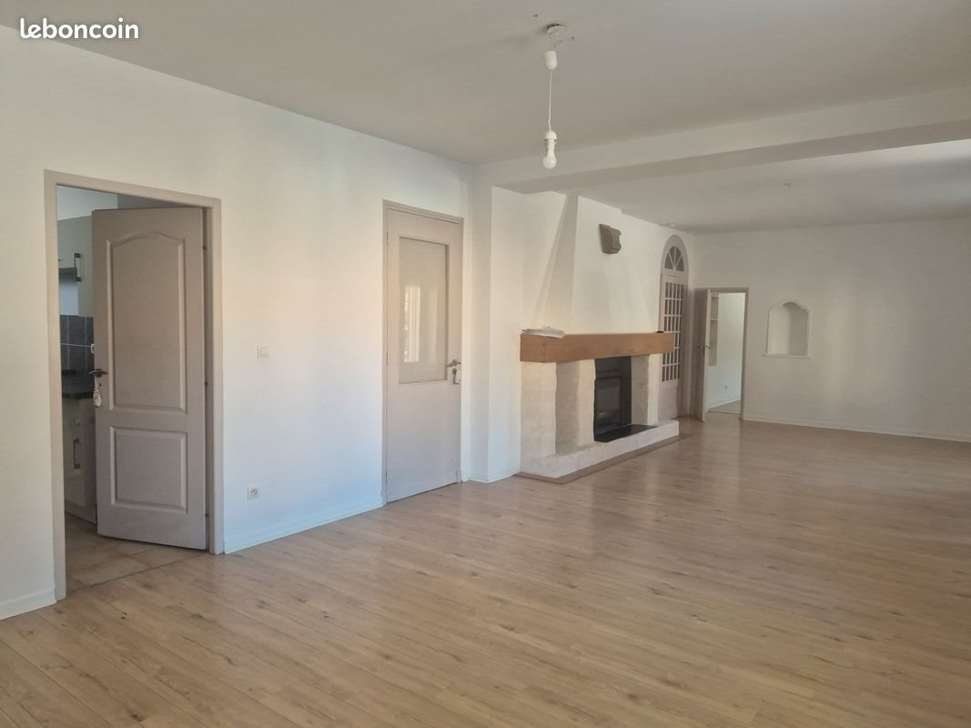 Appartement à louer, 95m², Courthézon