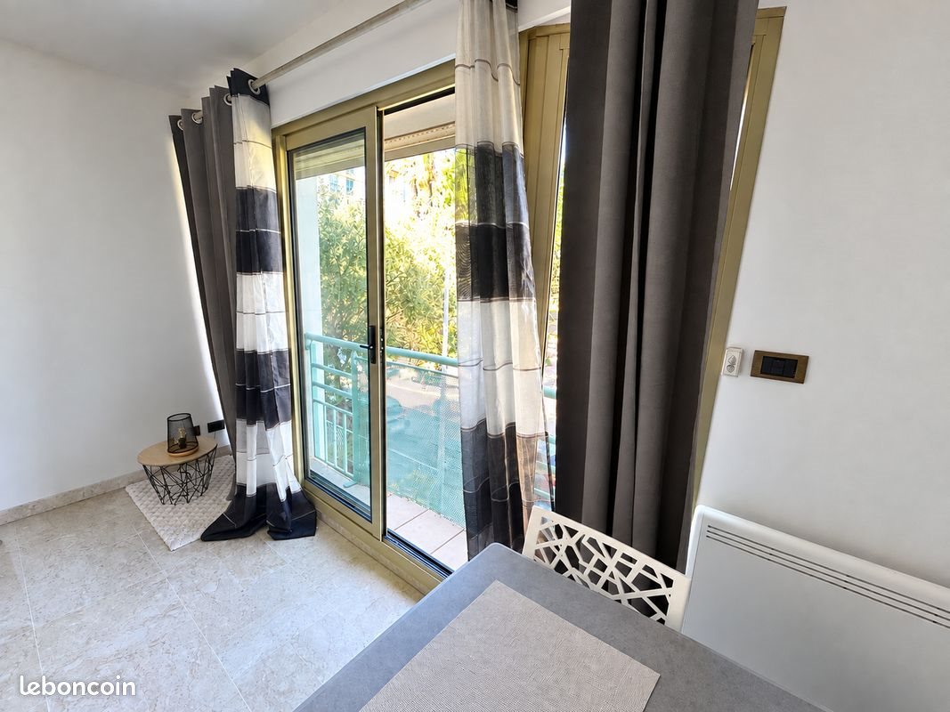 Appartement à louer, 19m², Nice
