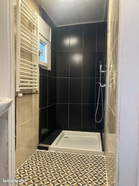 Appartement à louer, 39m², Thiers