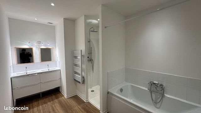 Appartement à louer, 100m², Aimargues