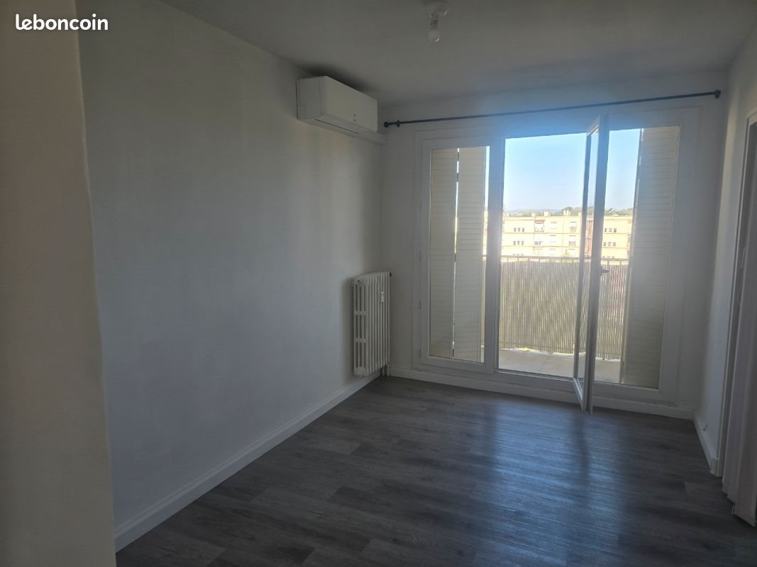 Appartement à louer, 77m², Bourg-Saint-Andéol