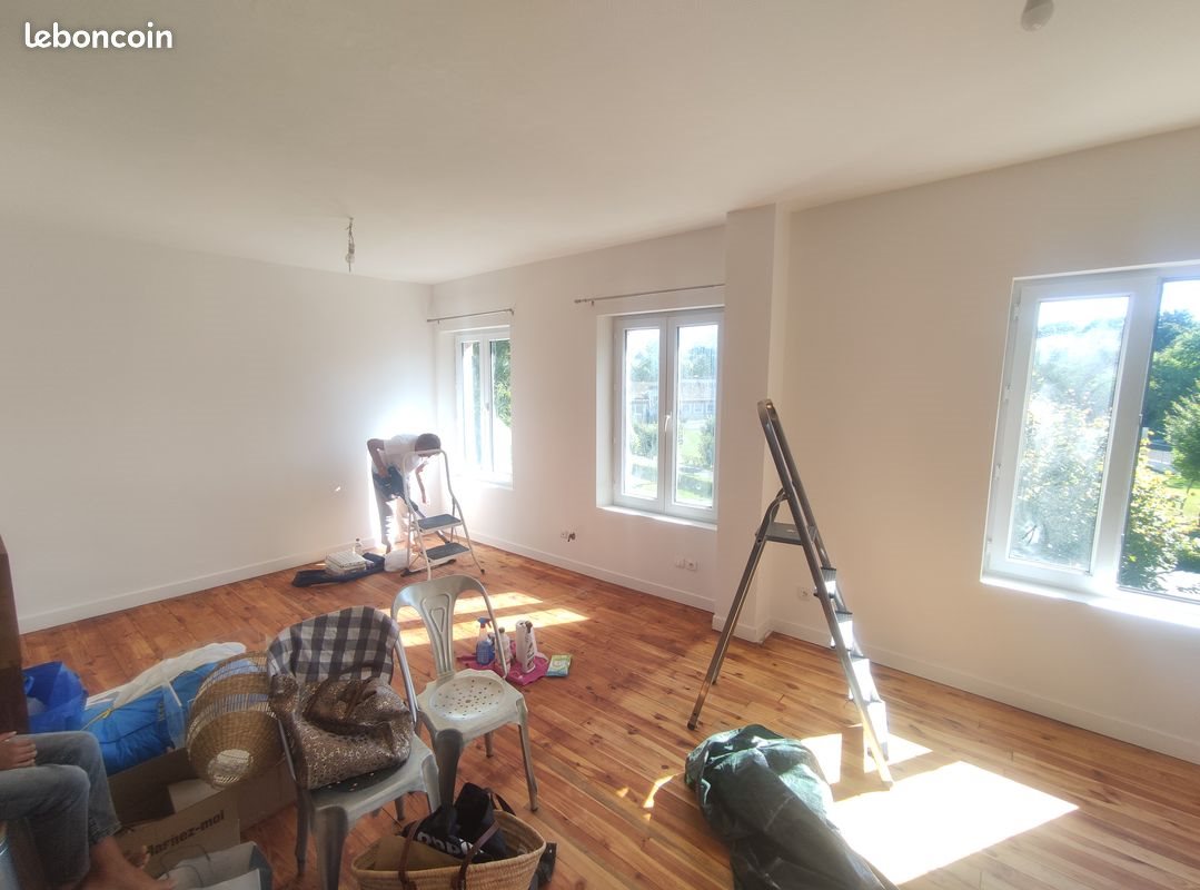 Appartement à louer, 66m², Courpière