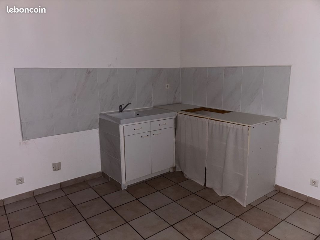 Appartement à louer, 26m², Clermont-l'Hérault