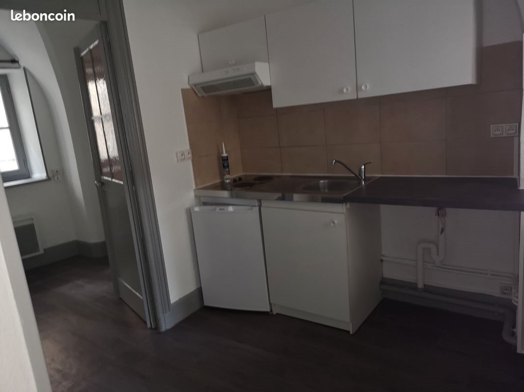 Appartement à louer, 17m², Riom