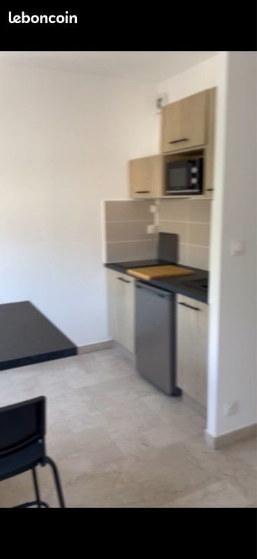 Appartement à louer, 30m², Nîmes