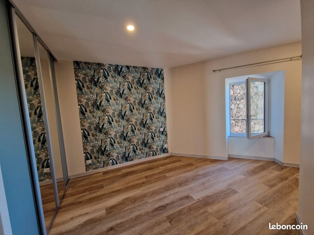 Appartement à louer, 70m², Saugues