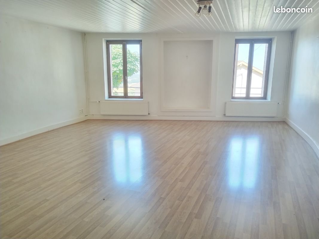Appartement à louer, 130m², Saint-Martin-du-Mont