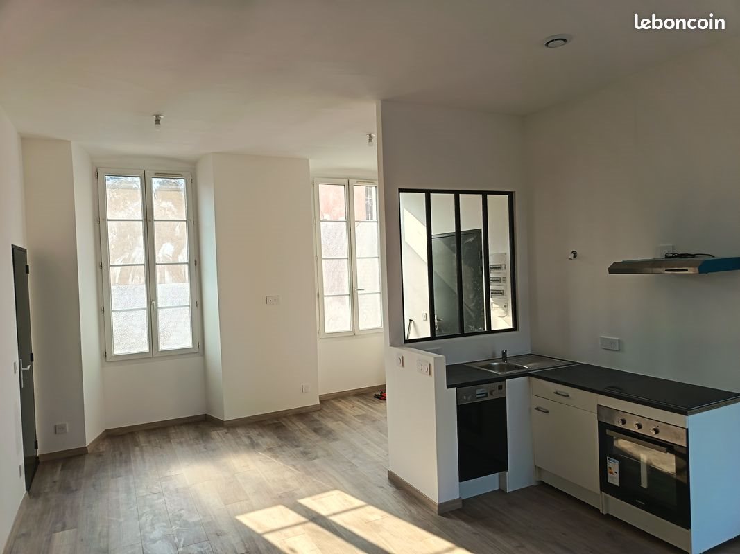 Appartement à louer, 66m², Trans-en-Provence