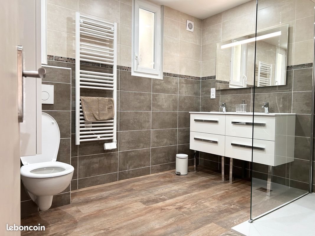 Appartement à louer, 72m², Fourneaux