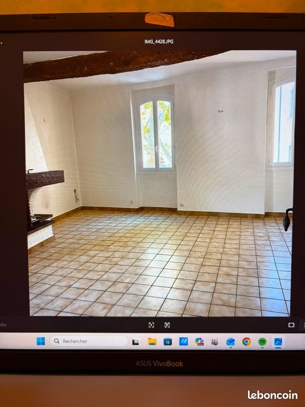 Appartement à louer, 65m², Belgentier