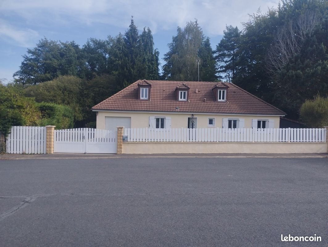 Maison à louer, 175m², Saint-Mexant