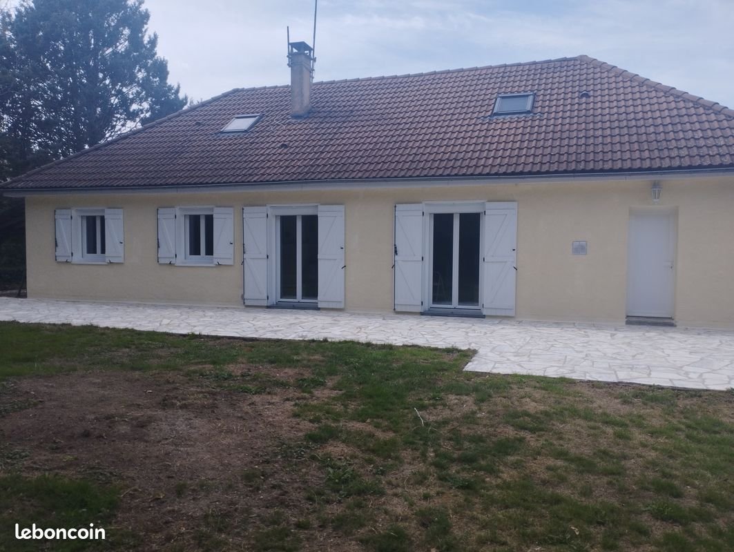 Maison à louer, 175m², Saint-Mexant