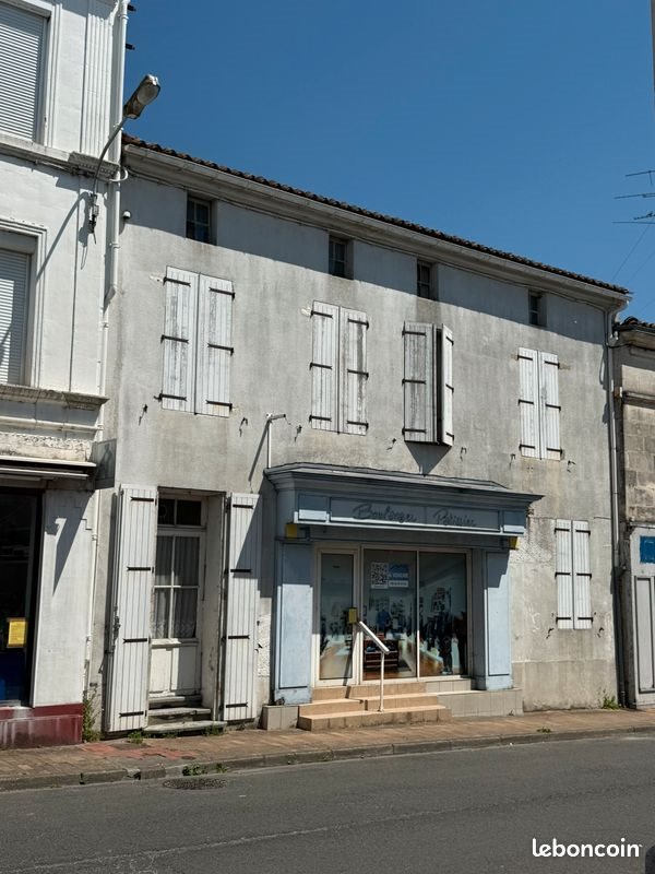 Maison à vendre, 150m², Pont-l'Abbé-d'Arnoult