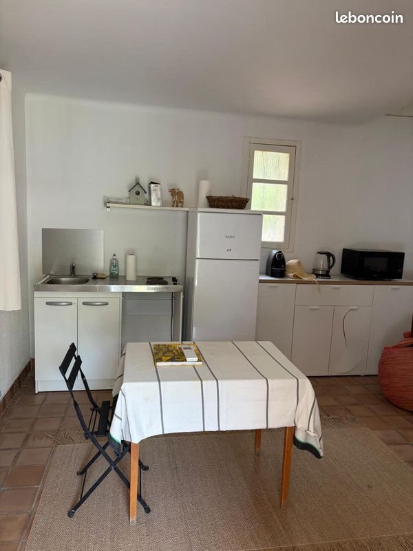 Maison à louer, 30m², Châteauneuf-le-Rouge