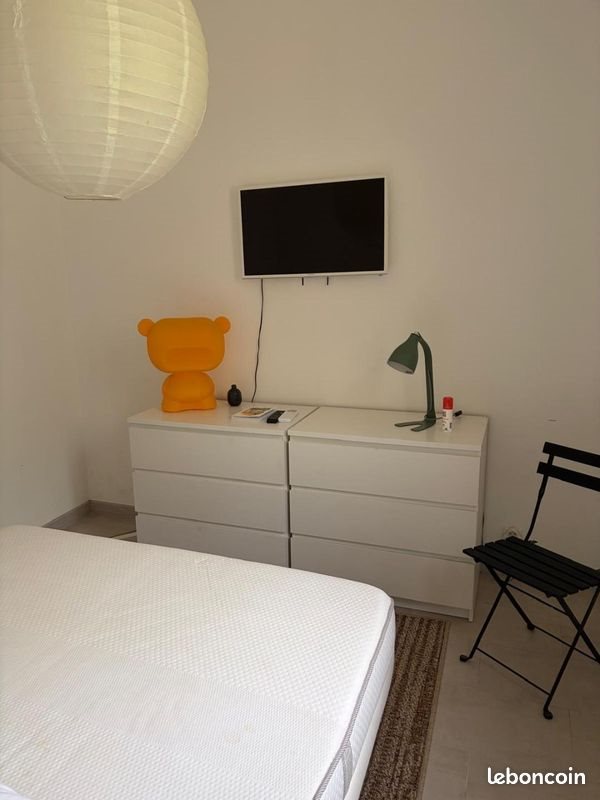 Maison à louer, 30m², Châteauneuf-le-Rouge