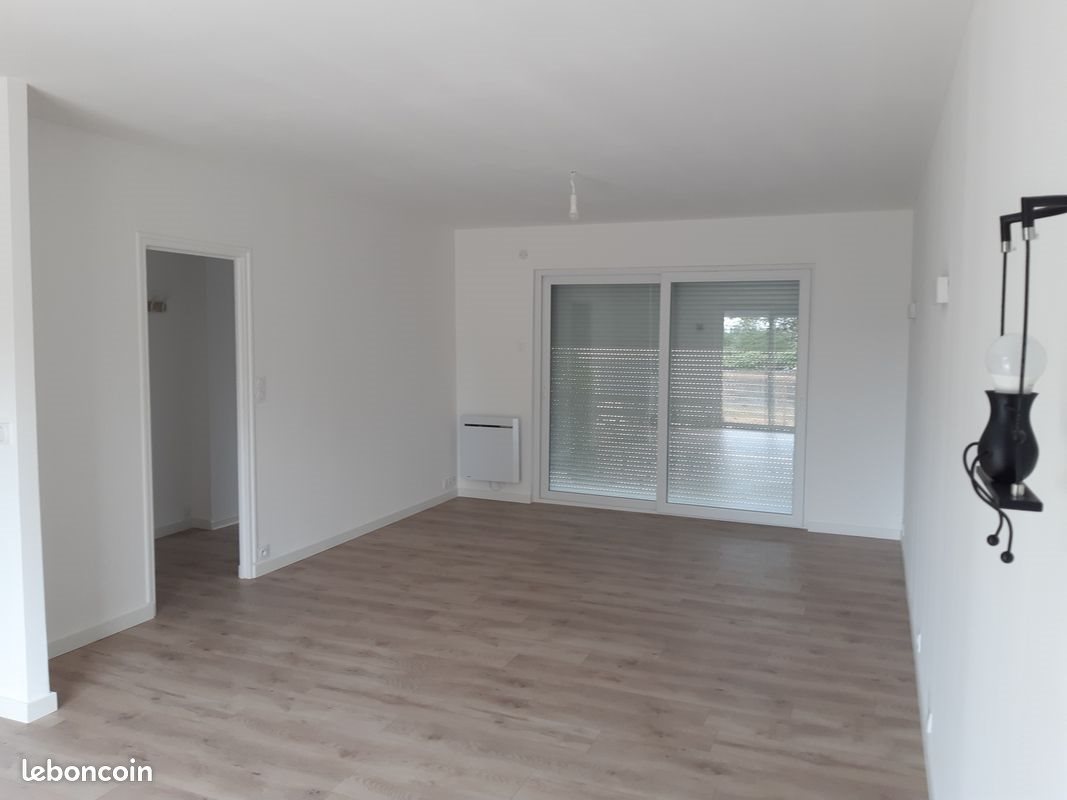 Maison à louer, 80m², Baud