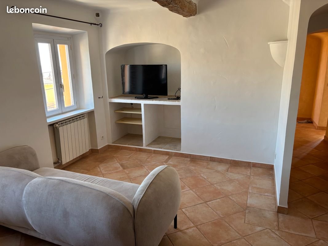 Appartement à louer, 65m², Grasse