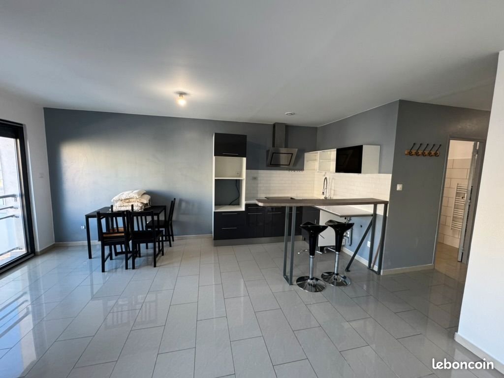 Appartement à louer, 67m², Montreuil
