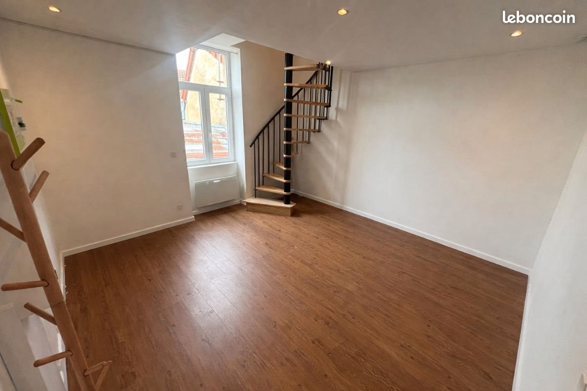 Appartement à louer, 64m², Chauffailles