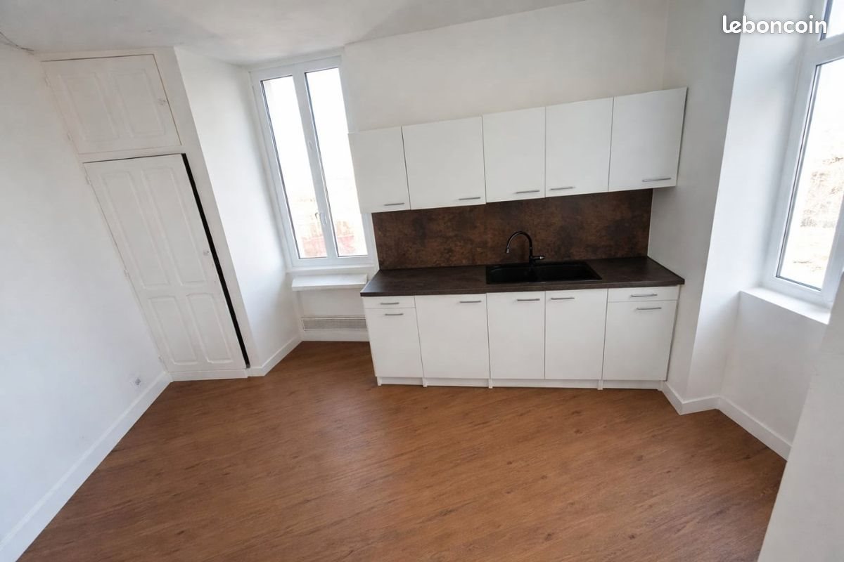 Appartement à louer, 64m², Chauffailles