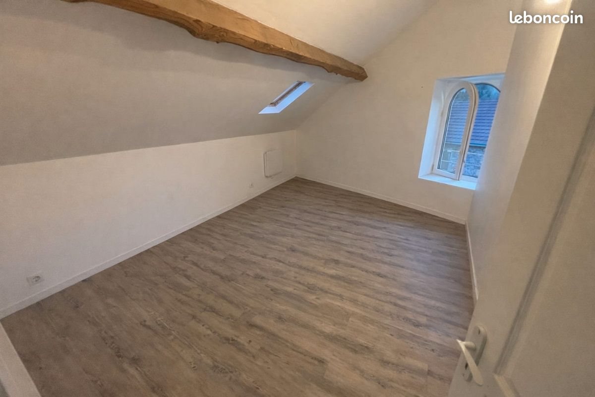Appartement à louer, 64m², Chauffailles