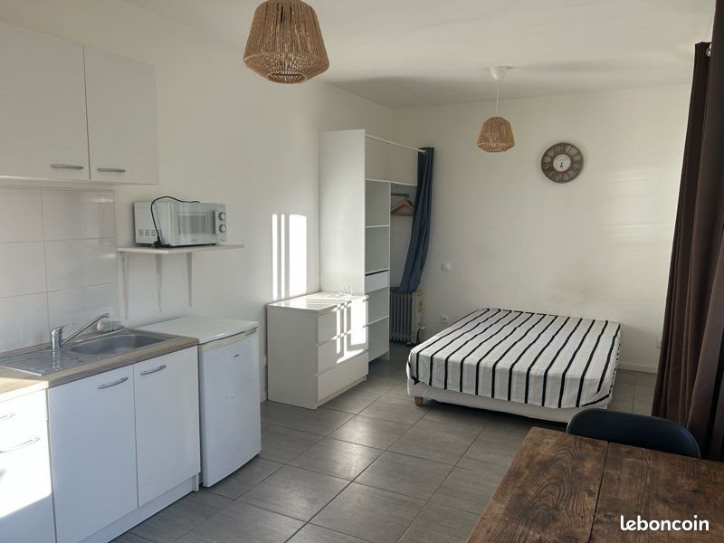 Appartement à louer, 20m², Saint-Rémy-de-Provence