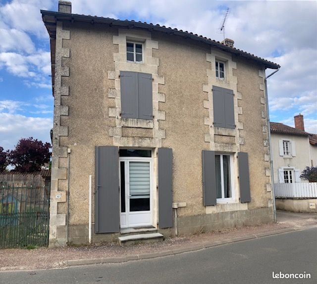 Maison à louer, 82m², Savigny-Lévescault