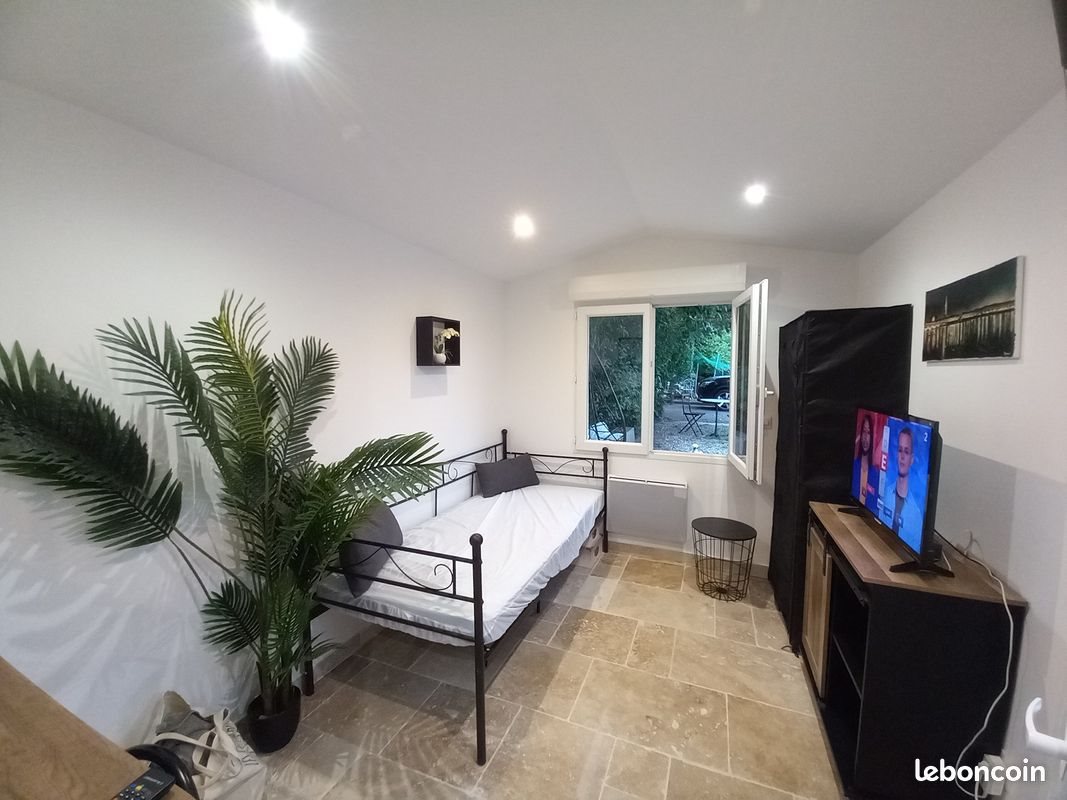Appartement à louer, 15m², Saint-Caprais-de-Bordeaux