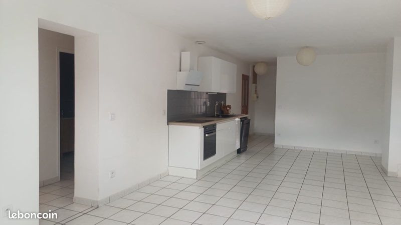 Appartement à louer, 98m², Pin