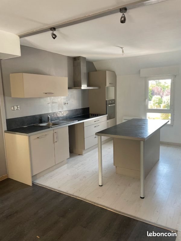 Appartement à louer, 76m², Janzé