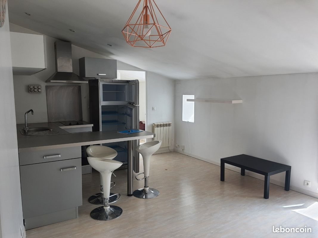 Appartement à louer, 27m², Reims