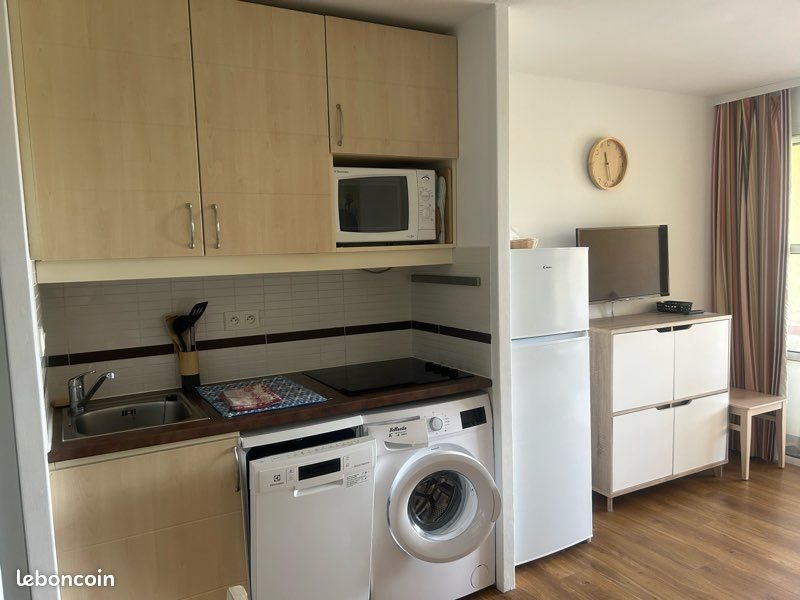 Appartement à louer, 25m², Saint-Raphaël