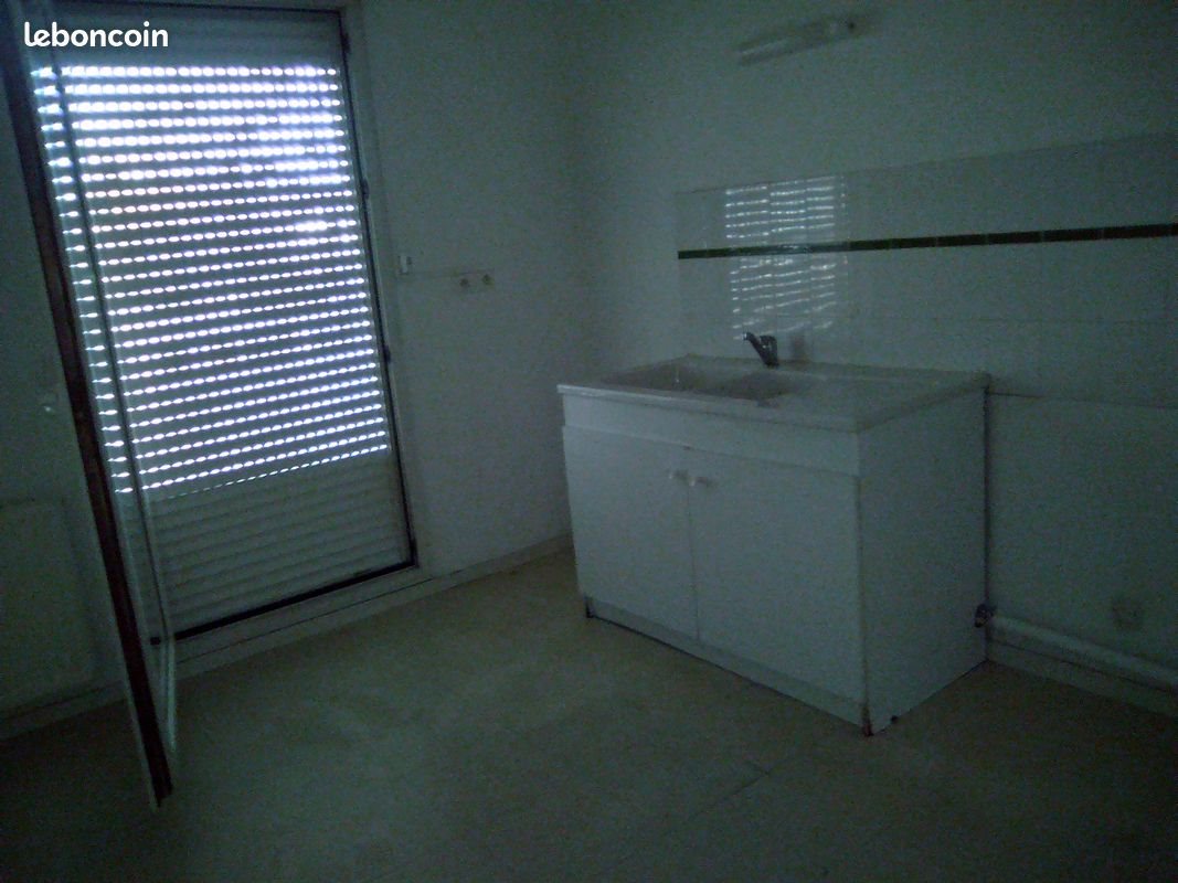 Appartement à louer, 64m², Miramas