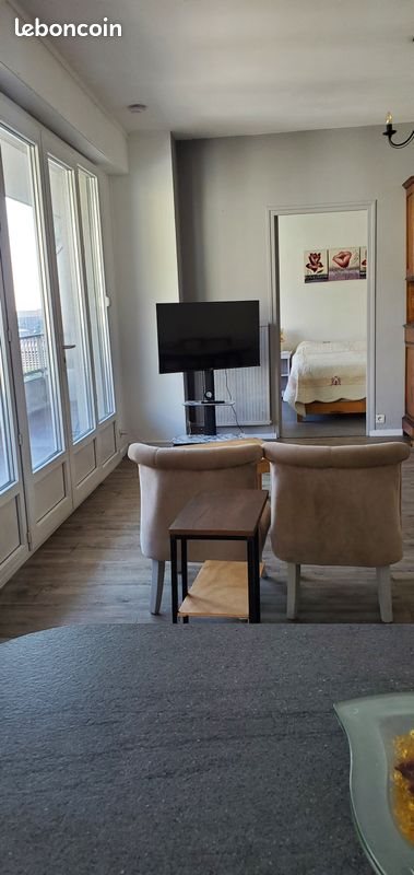 Appartement à louer, 49m², Aubenas