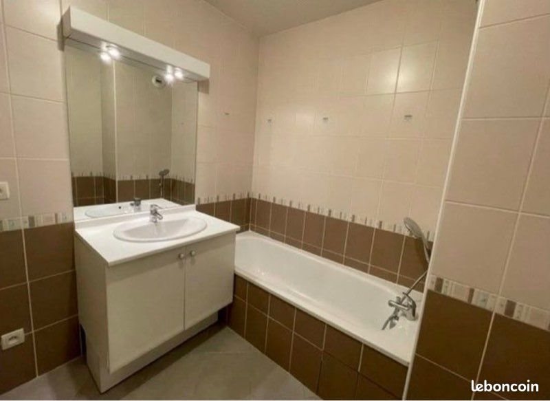 Appartement à louer, 75m², Oeting