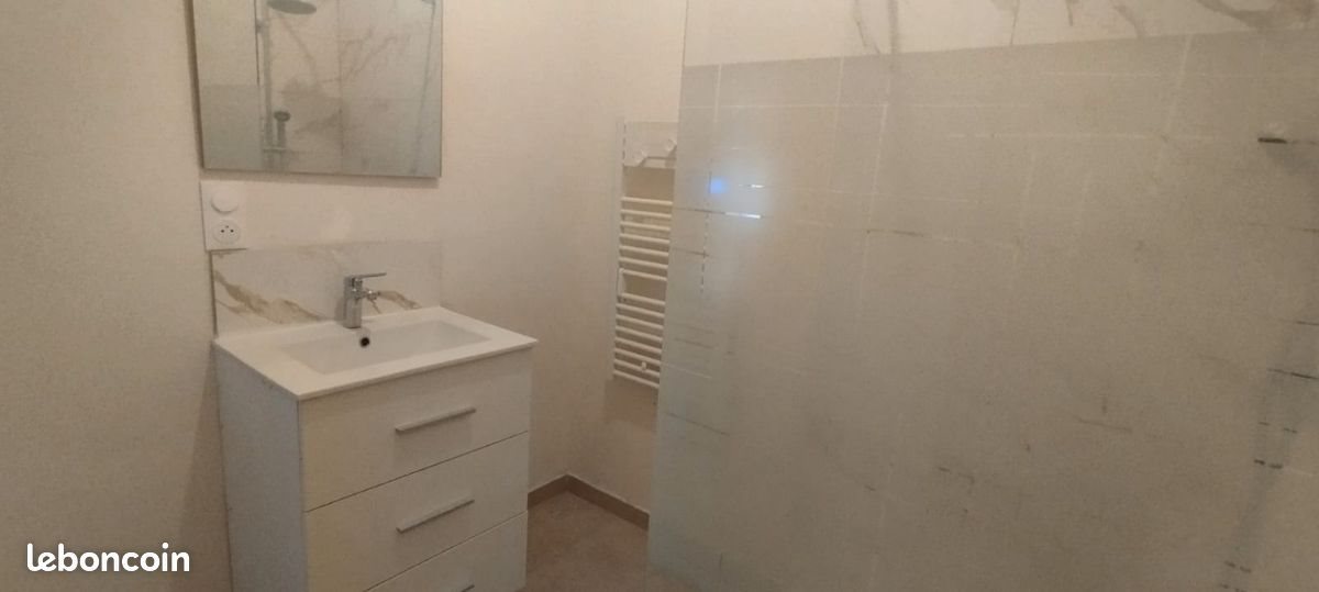 Appartement à louer, 83m², Alès