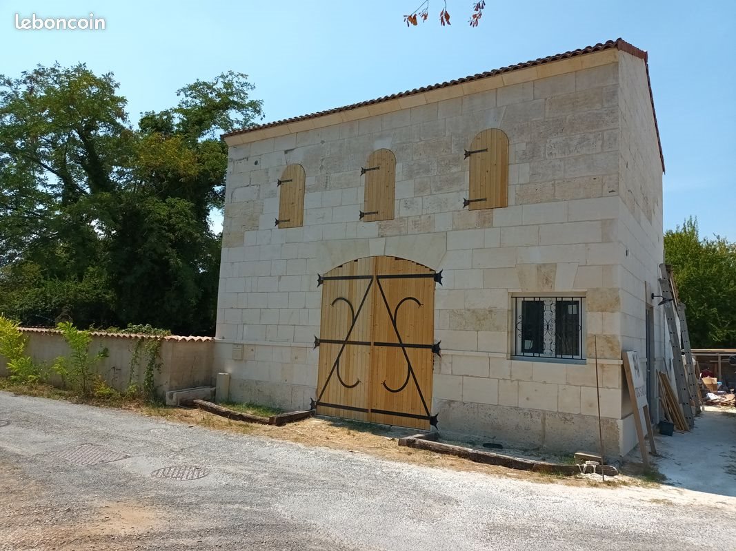 Maison à vendre, 110m², Saint-Genis-de-Saintonge