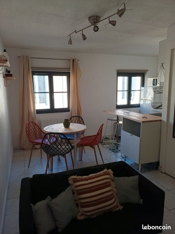 Appartement à louer, 38m², Nîmes