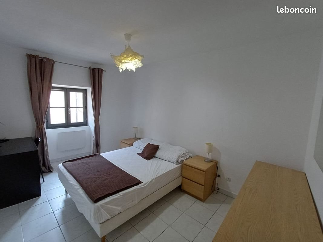 Appartement à louer, 38m², Nîmes