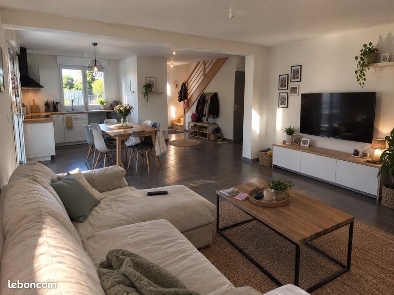 Maison à louer, 102m², Fougères