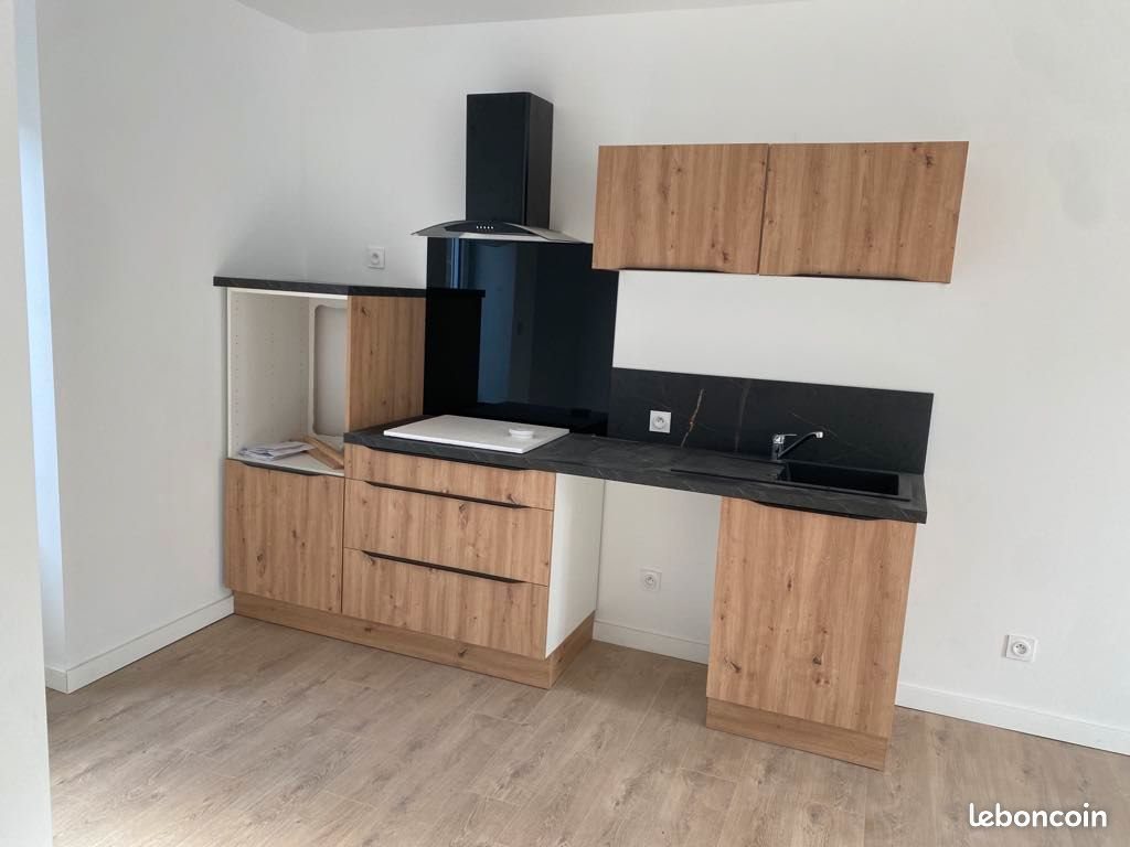 Appartement à louer, 90m², Renaison