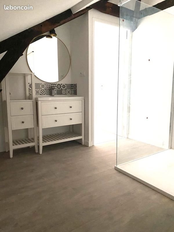 Appartement à louer, 90m², Renaison