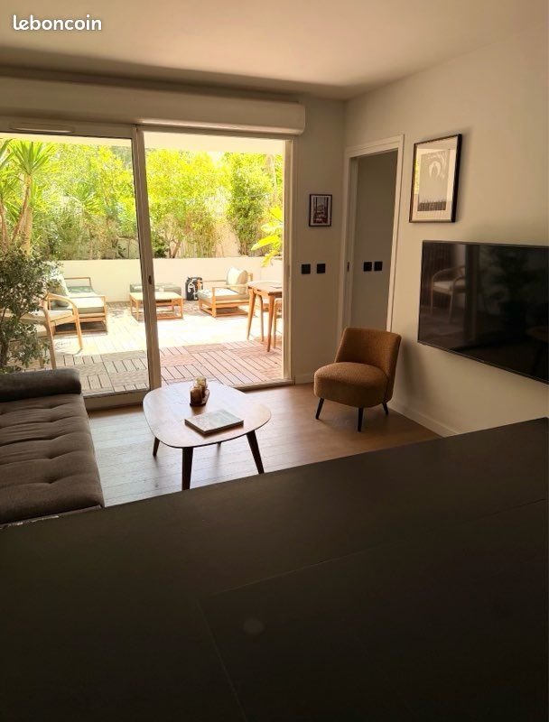 Appartement à louer, 34m², Marseille 8ème