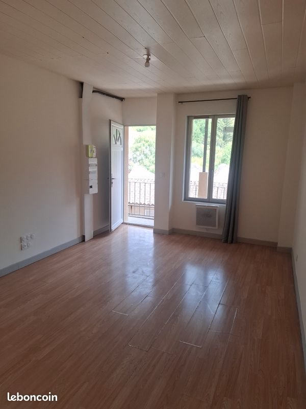 Appartement à louer, 28m², Thiers