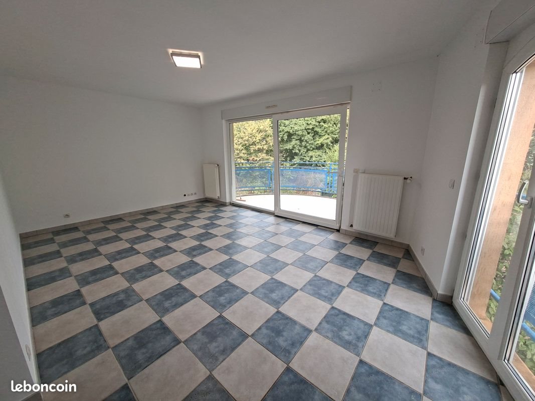 Appartement à louer, 67m², Saulnes