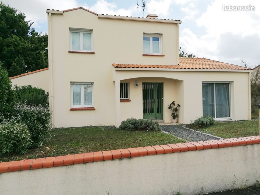 Maison à louer, 102m², Gétigné