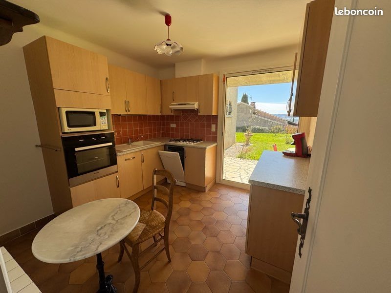 Appartement à louer, 45m², Sainte-Tulle